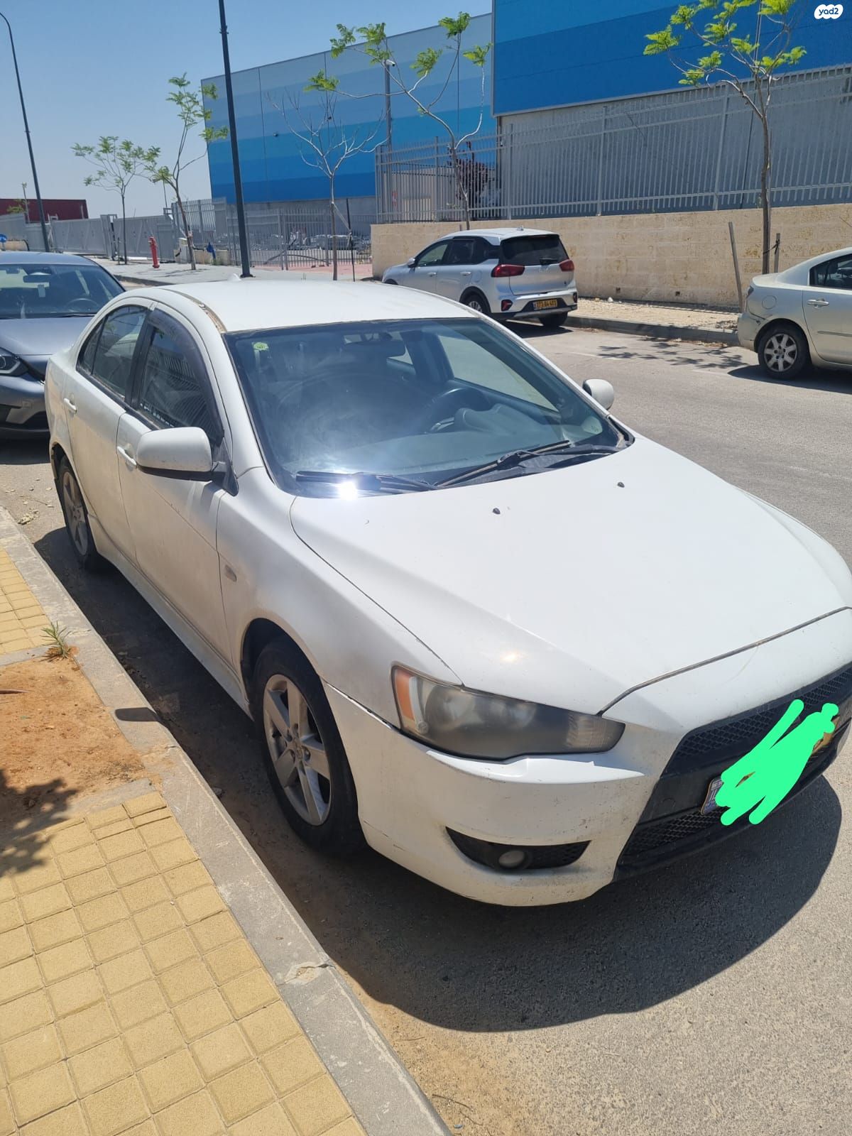 מודעת רכב מיצובישי לנסר