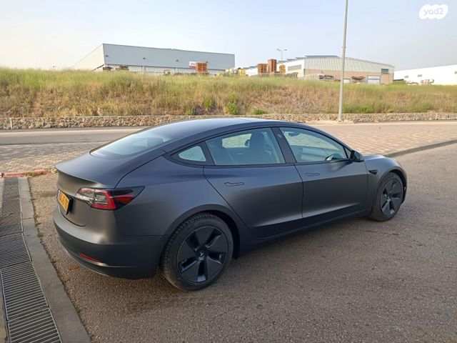 טסלה מודל 3