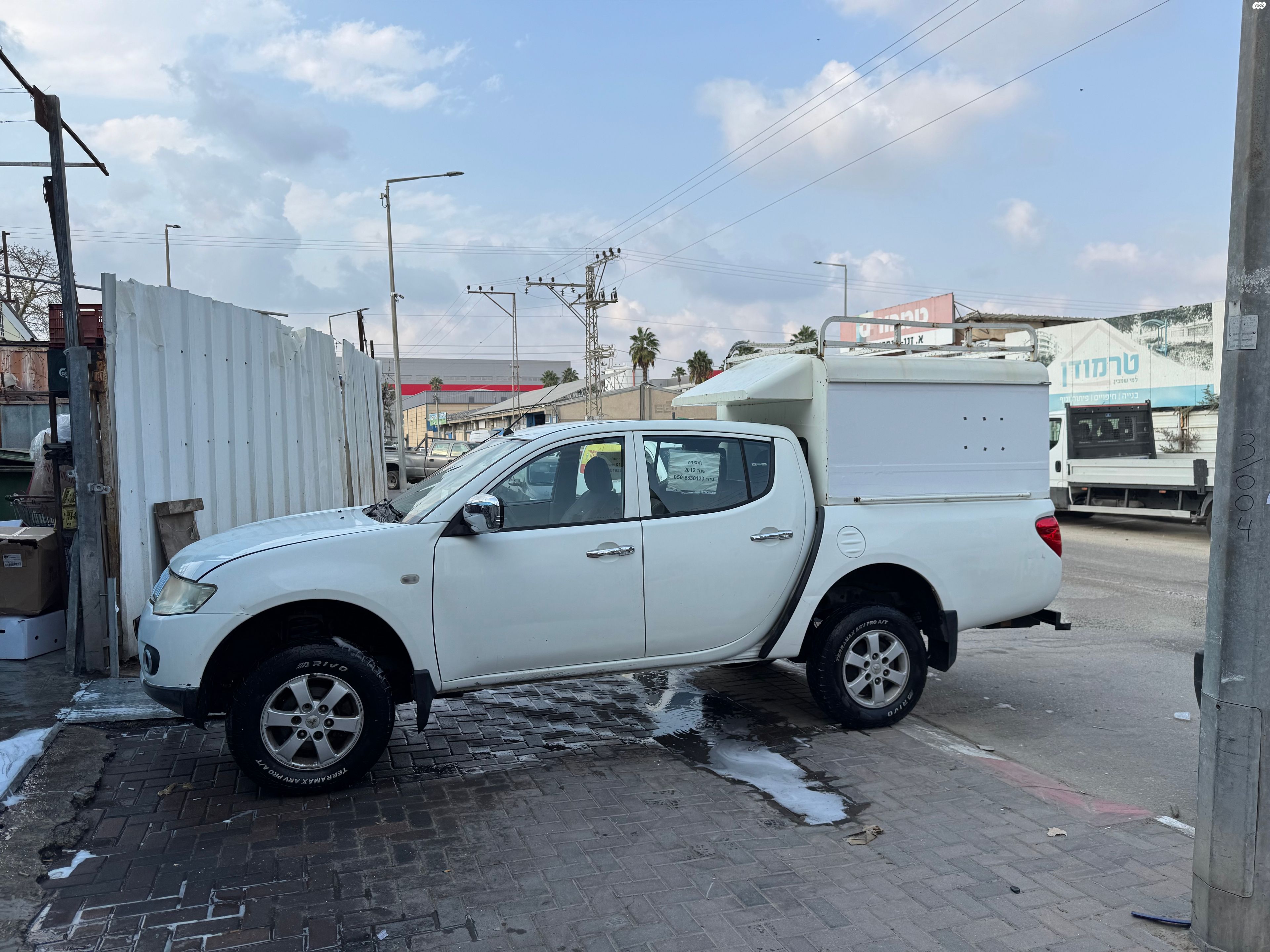מודעת רכב מיצובישי טרייטון / L200