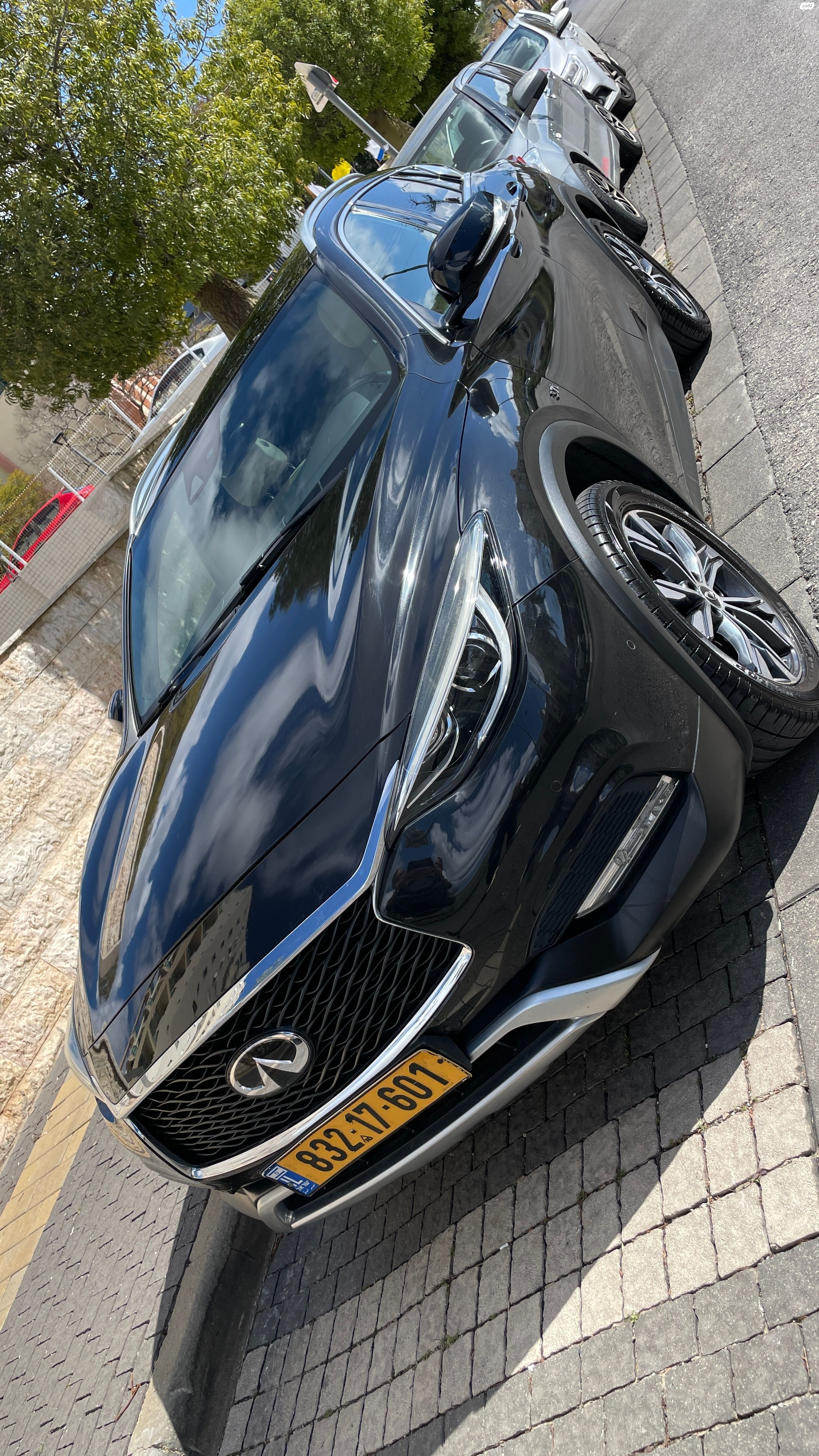 מודעת רכב אינפיניטי QX30