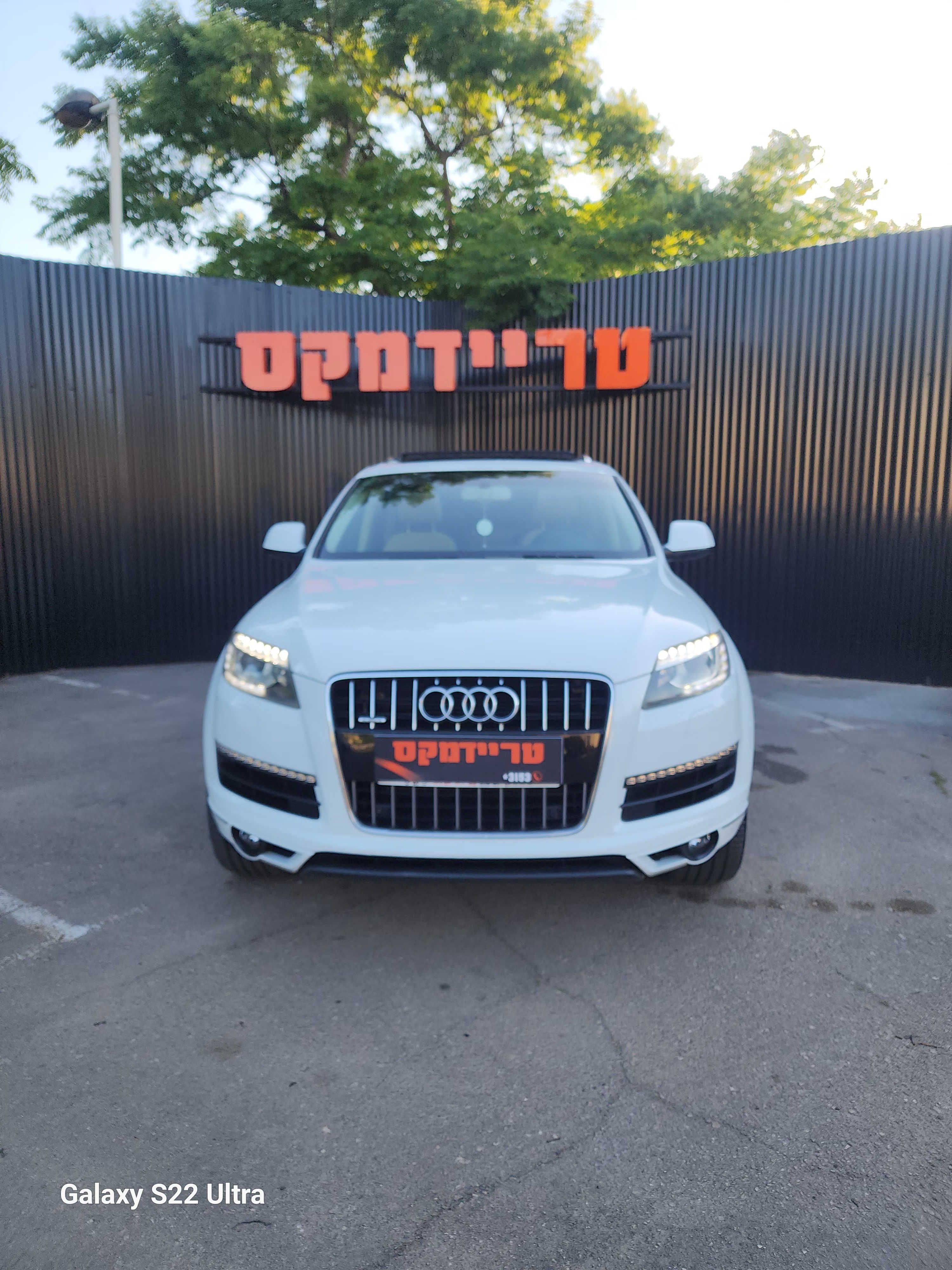 מודעת רכב אאודי Q7