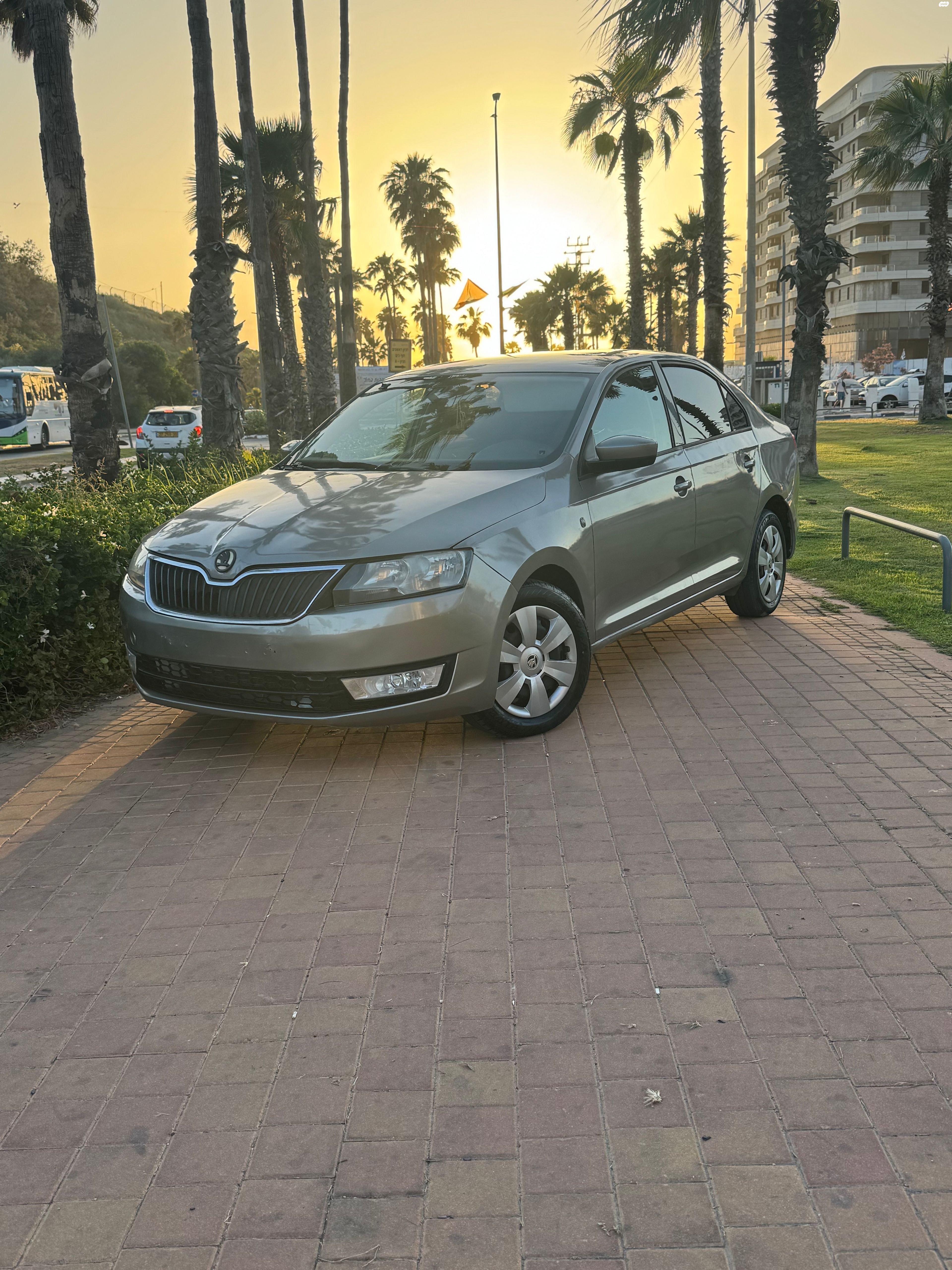 מודעת רכב סקודה ראפיד