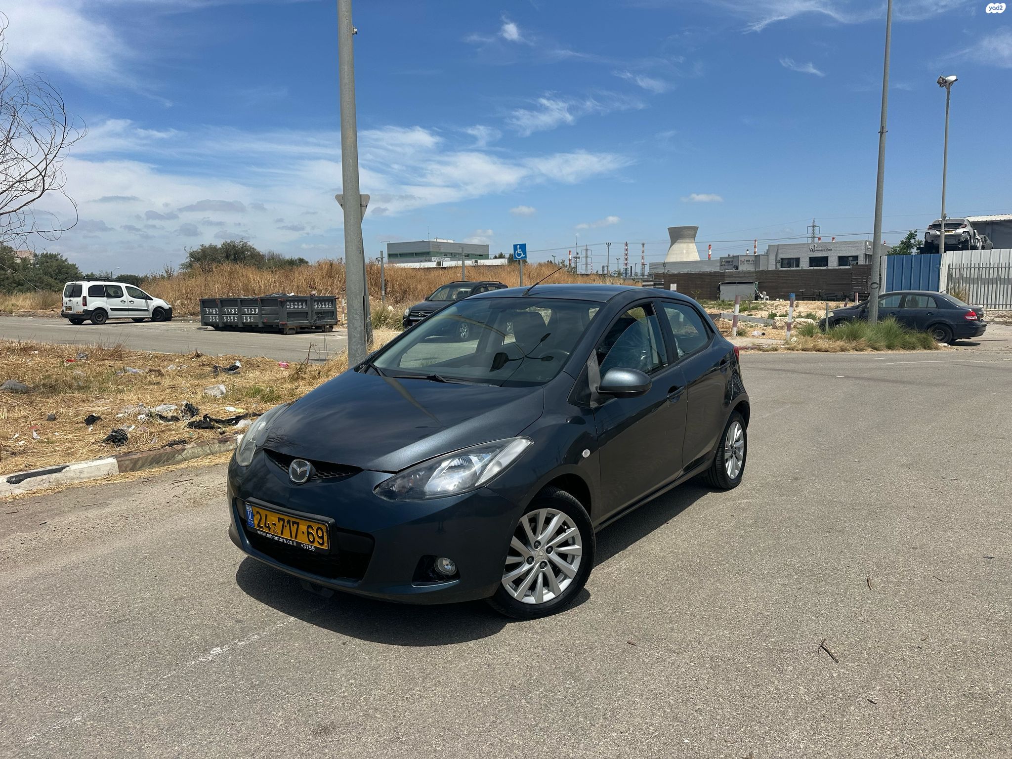 מודעת רכב מאזדה 2