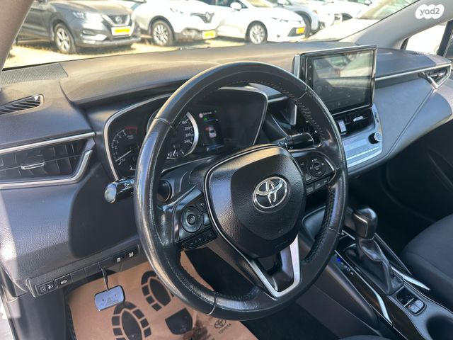 טויוטה קורולה