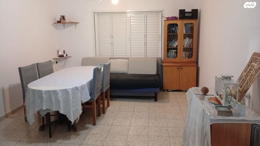 הדרים 23