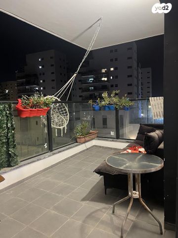 דירה, אריק איינשטיין 106, נווה שרון / שער העיר, נתיבות