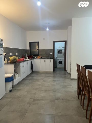 דירה, אריק איינשטיין 106, נווה שרון / שער העיר, נתיבות