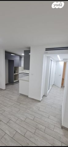 דירה, אברהם שטרן 10, קרית היובל, ירושלים