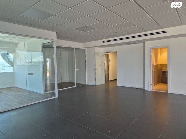 משרדים, המלאכה 4, אזור תעשיה צפון, לוד