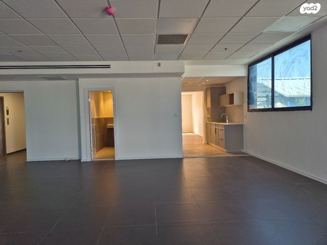 משרדים, המלאכה 4, אזור תעשיה צפון, לוד