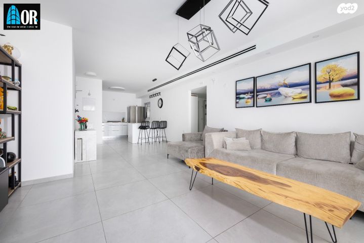 דירת גן, ש"י עגנון, נאות שמיר, יבנה