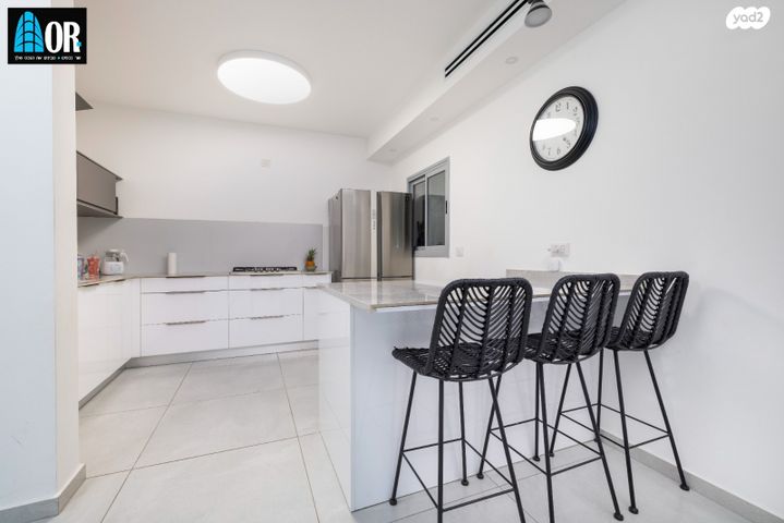 דירת גן, ש"י עגנון, נאות שמיר, יבנה