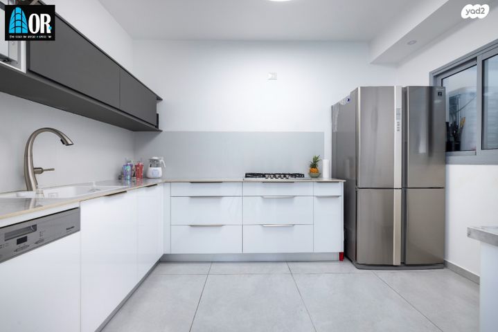 דירת גן, ש"י עגנון, נאות שמיר, יבנה