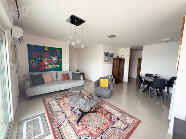 דירה למכירה בירושלים (תיווך) — 2