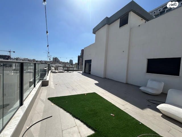 גג/ פנטהאוז, עין גנים, עין גנים, פתח תקווה