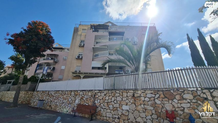 דירה, אברהם בן שושן, עכו