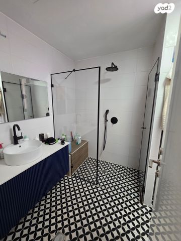 דירה, שכונה 8, תל מונד