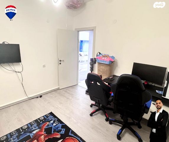 דירה, לב העיר, בת ים