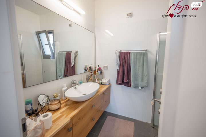 דירה, צוקית, הציפורים, מודיעין מכבים רעות