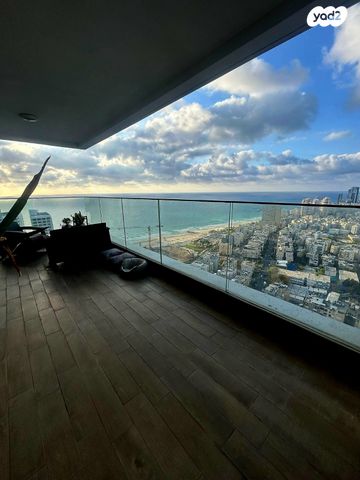 דירה, יצחק שדה, בת ים