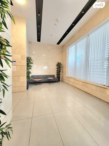 דירה, הרברט סמואל 50, מרכז העיר, חדרה