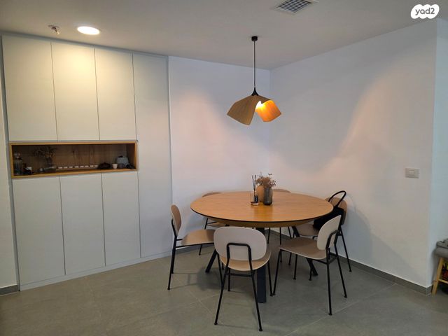 דירה, שכונה 8, תל מונד