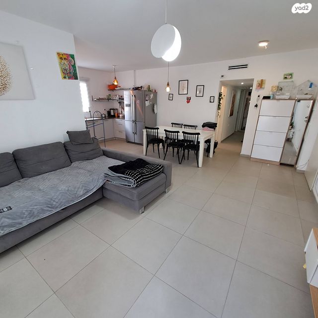 דירה, ריה"ל, אירוס, ירוחם