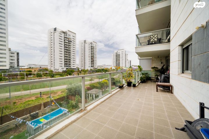 דירה, מעיין, נופרים, ראש העין