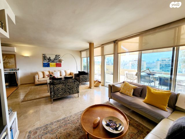 גג/ פנטהאוז, בני אפרים 244, נאות אפקה ב', תל אביב יפו