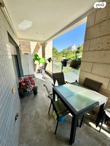 דירה, כרמיאל