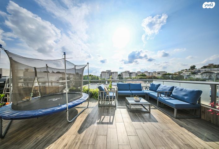 גג/ פנטהאוז, נס ציונה