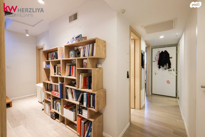 דופלקס, כפר סבא