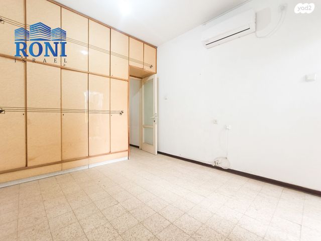 דירה, דניאל 55, לב העיר, בת ים