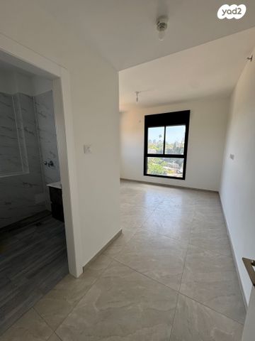 דירה, ד"ר יוסף בורג, כוכב הצפון, נתניה