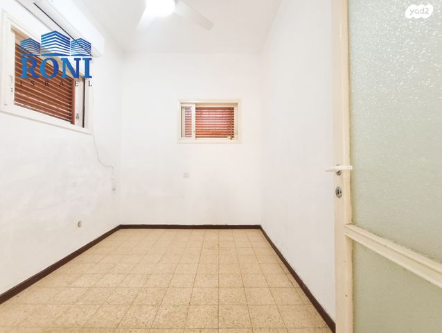 דירה, דניאל 55, לב העיר, בת ים