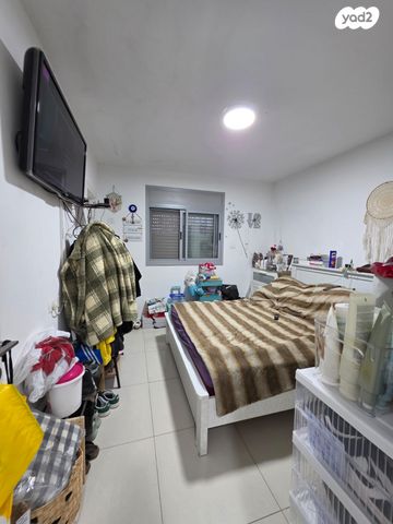 דירת גן, אופקים