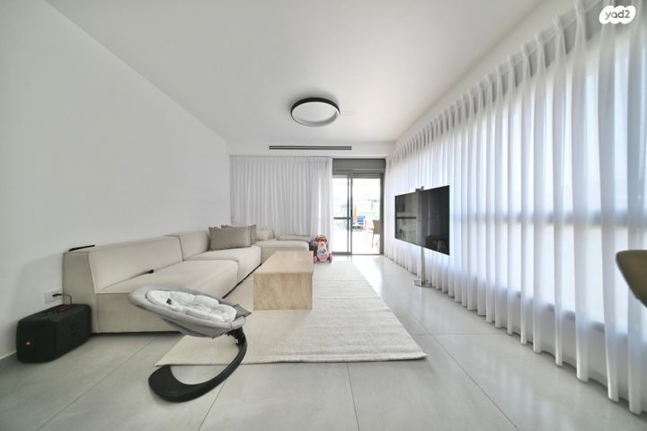 גג/ פנטהאוז, נס ציונה