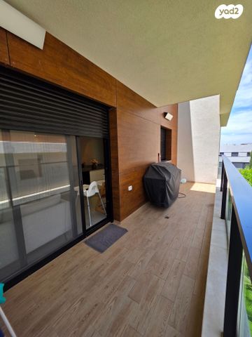 דירה, שכונה 8, תל מונד