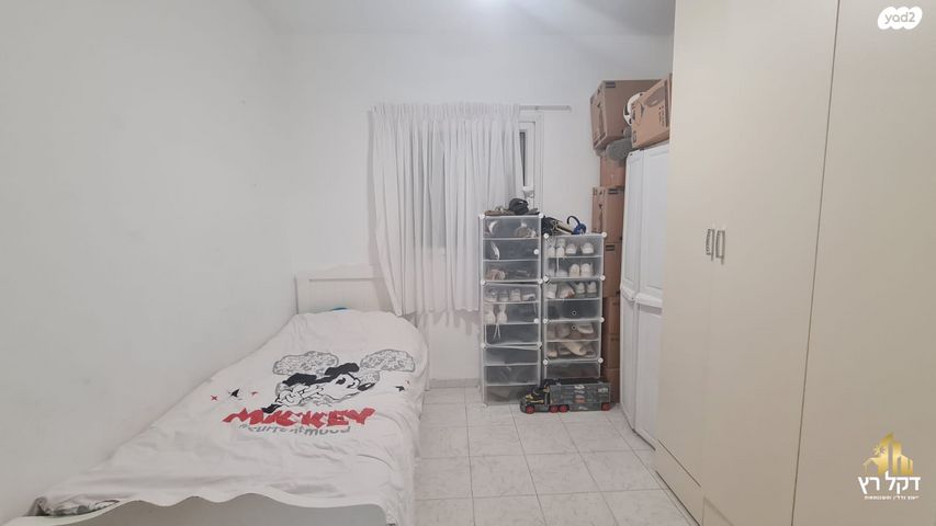 דירה, אברהם בן שושן, עכו