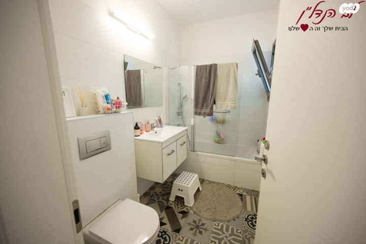 דירה, צוקית, הציפורים, מודיעין מכבים רעות