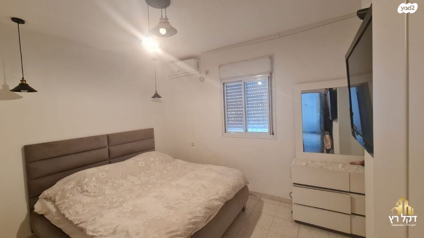 דירה, אברהם בן שושן, עכו