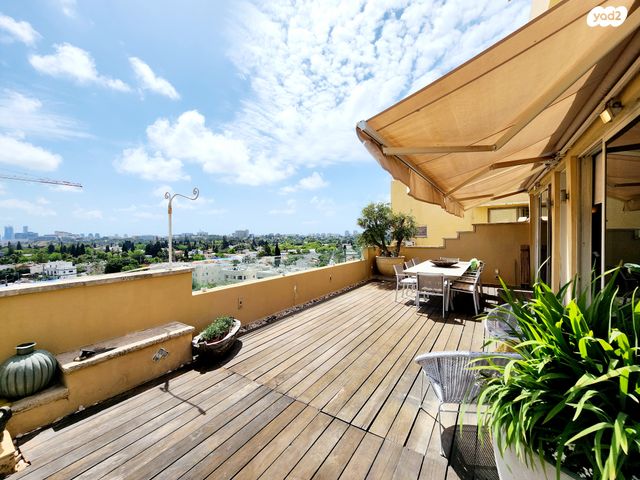 גג/ פנטהאוז, בני אפרים 244, נאות אפקה ב', תל אביב יפו