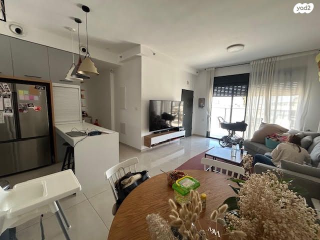 גג/ פנטהאוז, עין גנים, עין גנים, פתח תקווה