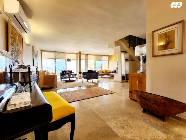 בני אפרים 244