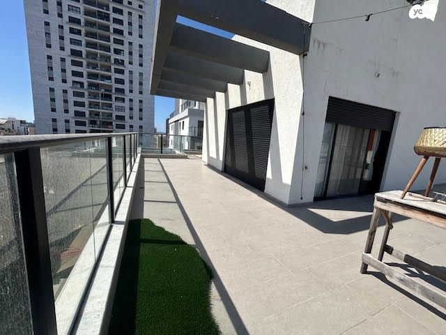 גג/ פנטהאוז, עין גנים, עין גנים, פתח תקווה