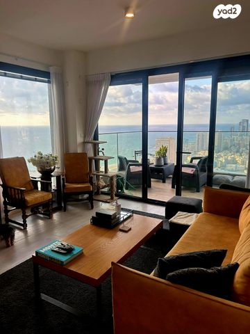 דירה, יצחק שדה, בת ים