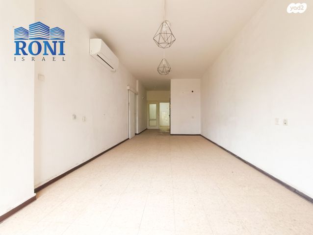 דירה, דניאל 55, לב העיר, בת ים