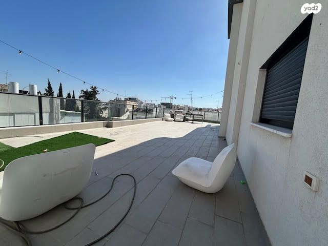 גג/ פנטהאוז, עין גנים, עין גנים, פתח תקווה