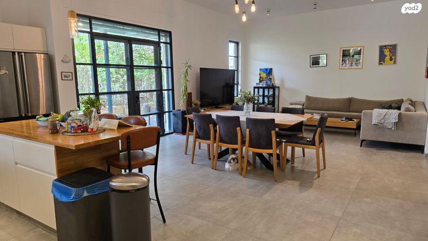 בית פרטי/ קוטג', ורד יריחו