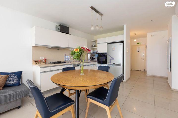 דירה, שדרות ניצה, צפון מערב מרכז העיר, נתניה